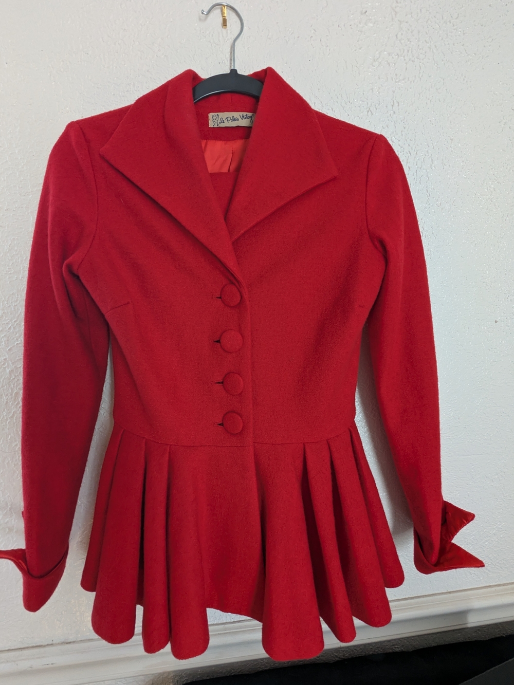 Le Palais Vintage Red Peplum 100% Wool Jacket